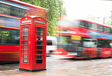 Red Phone cabine and bus in London. 