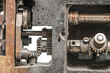 Machine partes mechanism