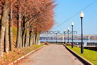 Pedestrian sidewalk along the banks of the River Volga.