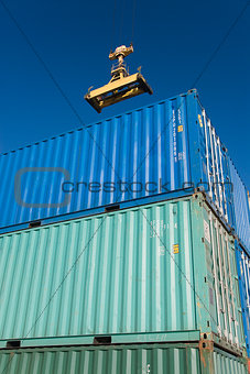 containers port 