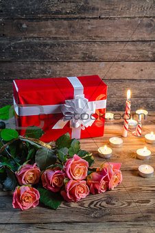 Roses and gift box