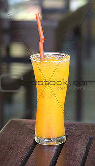 glass of orange juice 