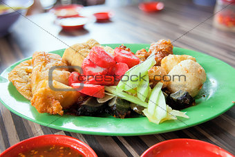 Ngo Hiang Dish with Sausage Tofu and Fishballs