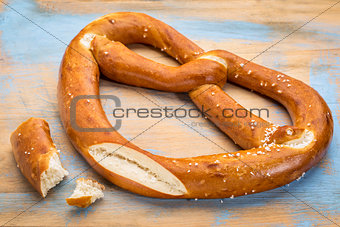 big pretzel twist