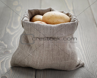 baby potatoes in sack bag