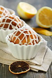 Cupcake with lemon and ginger.