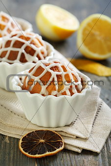 Cupcake with lemon and ginger.