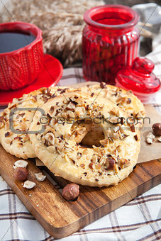 Ring cookies with hazelnut
