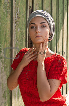 girl in the gray turban