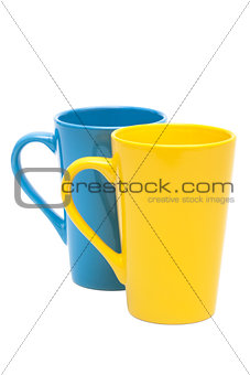 yellow and blue mug 