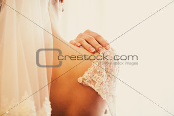 Bare shoulders bride