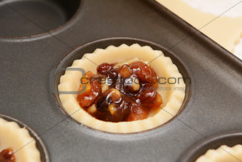 Mincemeat in pastry shell to make a mince pie