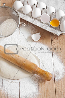 Yeast dough with rolling-pin