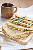 Flatbread with mashed potato and spring onion