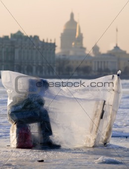 Winter  fishing on Niva river
