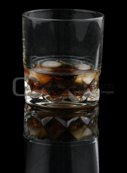 whisky with cola on the rocks 