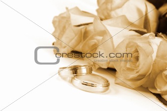 wedding rings and roses