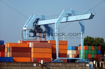 Dock crane with containers