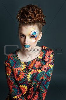 Bright and deep colors make-up
