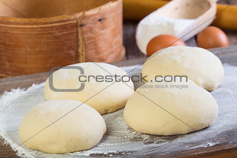 Yeast dough for pies.