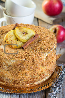 Cake with apples and Bavarian cream.