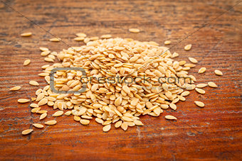 gold flax seeds