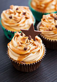 Cupcakes with cream cheese, caramel and chocolate