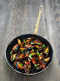 rustic black mussel in tomato sauce