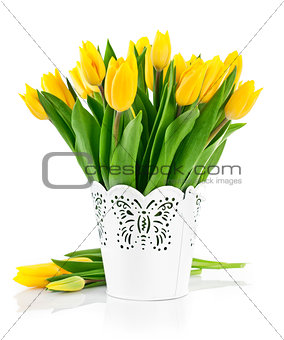 jpg2015020817465110663 Bunch yellow spring tulips in bucket