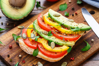 Avocado sandwich