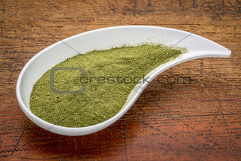 wheatgrass supplement powder