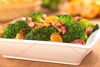 Broccoli Mandarin Bacon Salad
