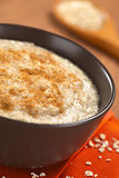 Oatmeal and Maca Porridge with Cinnamon