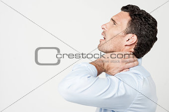 My neck, it's too painful !