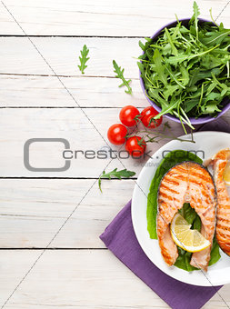 Grilled salmon and salad