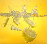  lemon and water splash