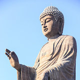 Standing buddha