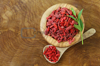 dry red goji berries for a healthy food