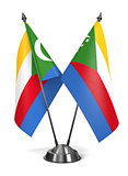 Comoros - Miniature Flags.
