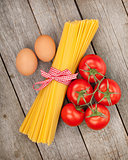 Pasta, tomatoes and eggs