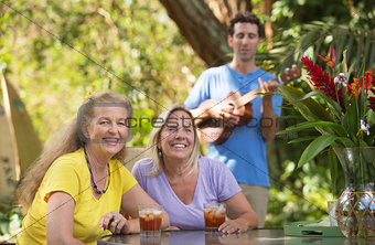 Happy Friends with Ukelele Player