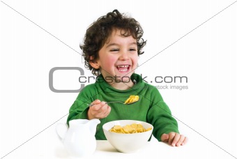 kid eating cornflakes
