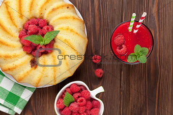 Raspberry smoothie, cake and berries