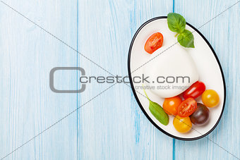 Mozzarella, tomatoes and basil