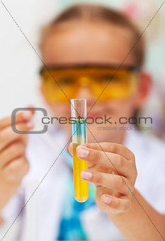 Basic chemistry experiment in elementary school