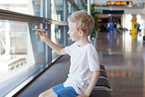 kid at airport