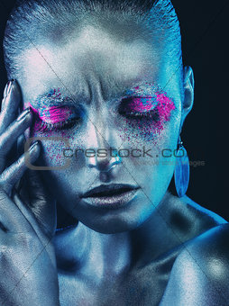 Aluminium girl with pink and purple eyeshadows makeup mua