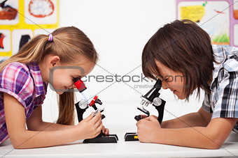 Kids in science class