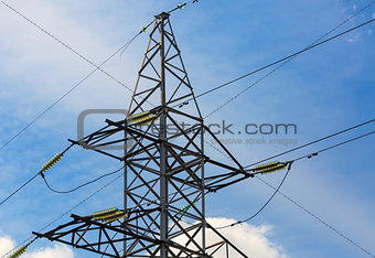 Electricity transmission pylon