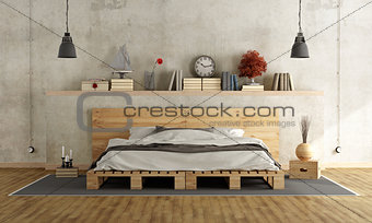 Bedroom with pallet double bed